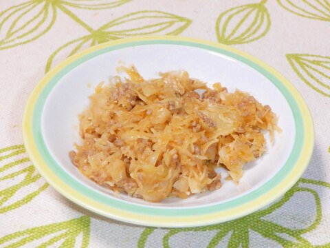 シャキシャキ旨い！挽肉とキャベツの芯の味噌炒め